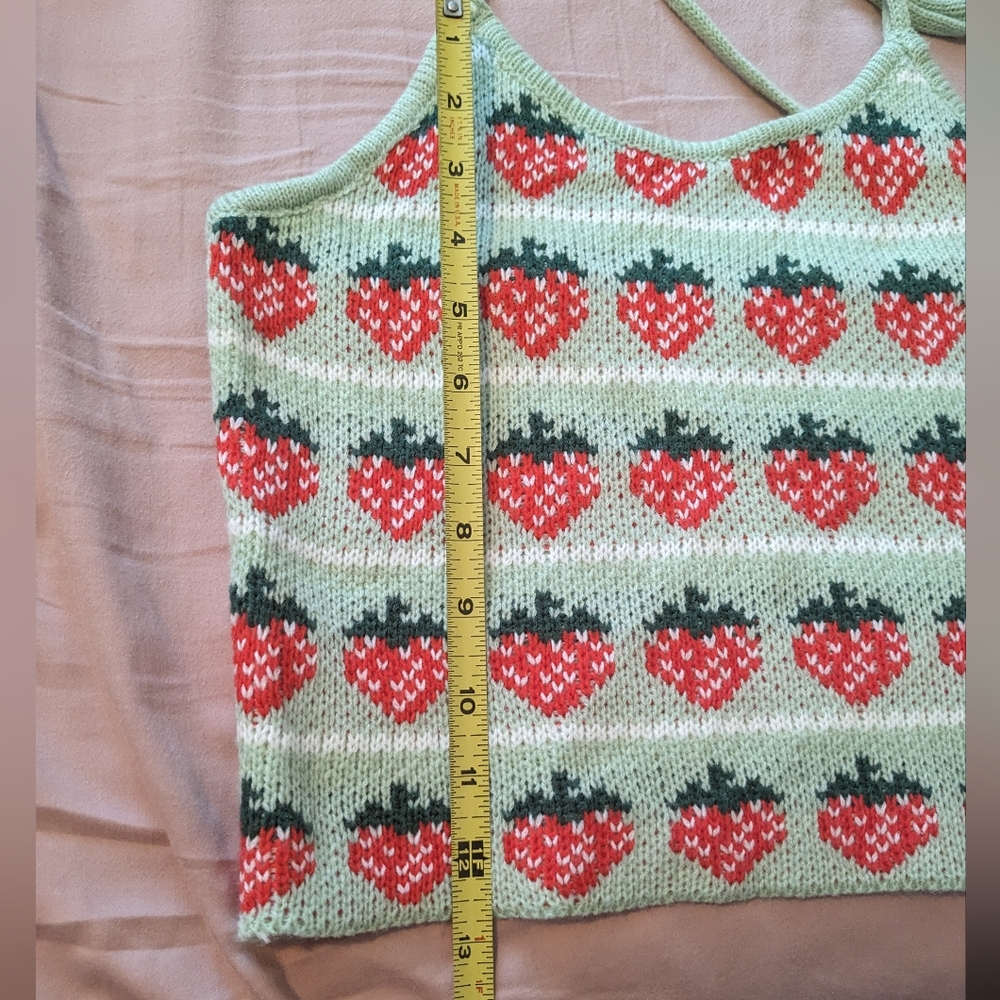 Adorable knit strawberry halter tank top - Picture 5 of 6